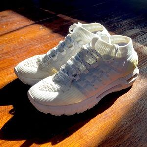 Under Armour Hovr Bluetooth runners